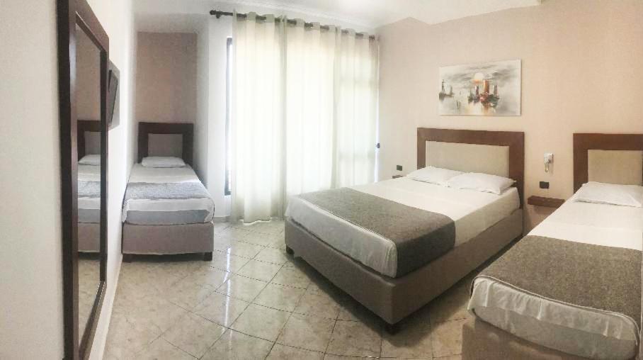 Hotel Antag Шенгін Екстер'єр фото